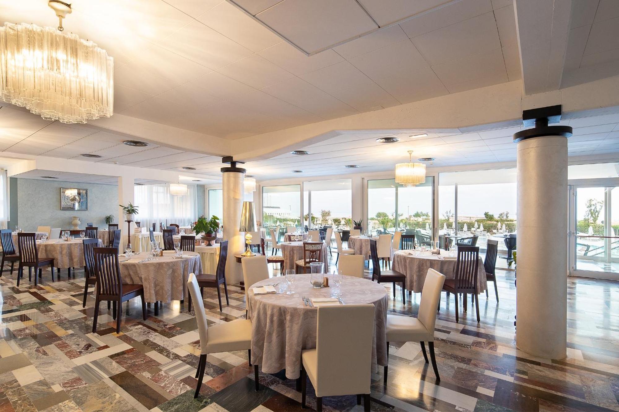 Fantinello Hotel Caorle Luaran gambar